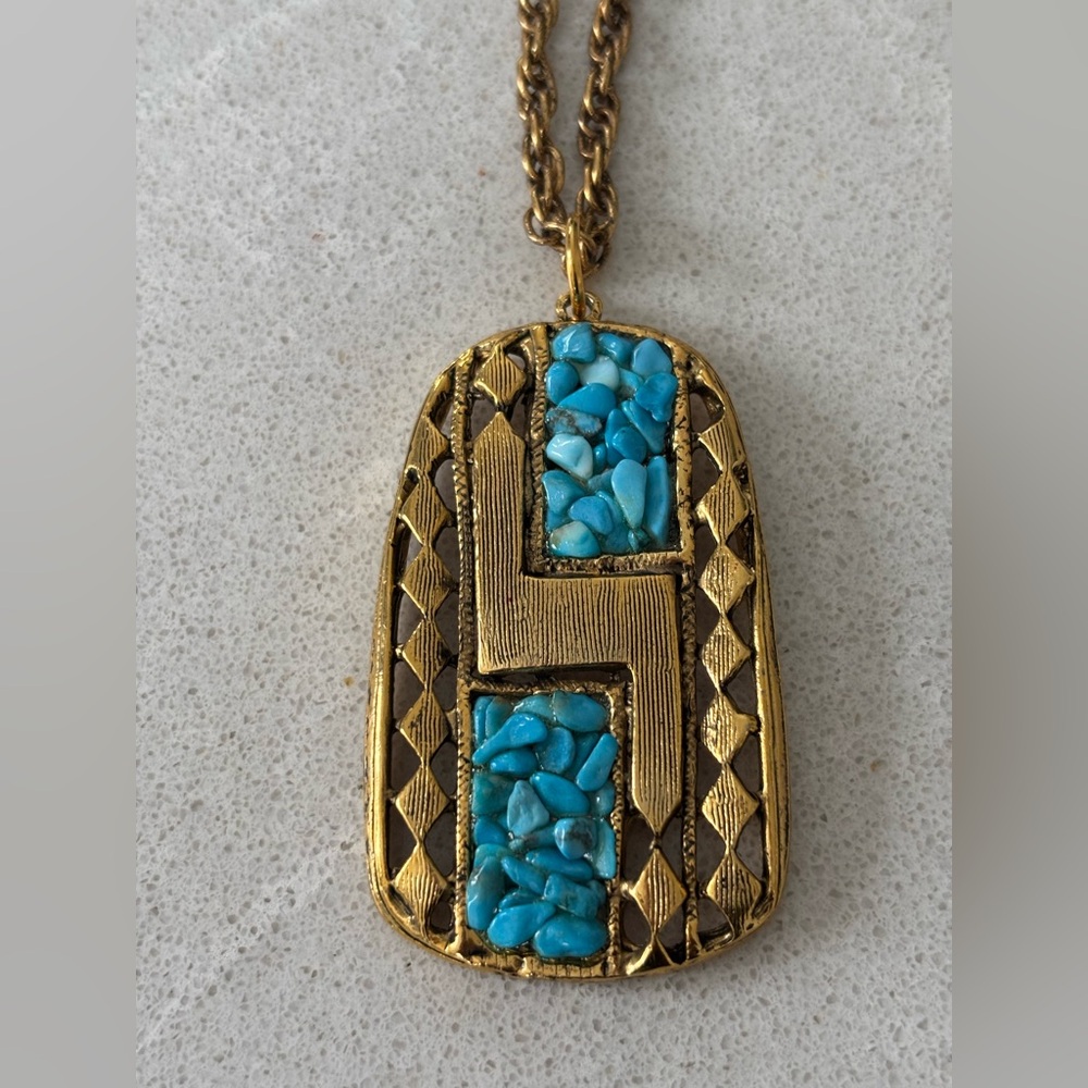 Vintage 1980s Gold and Turquoise Chip Stone Pendant Necklace
